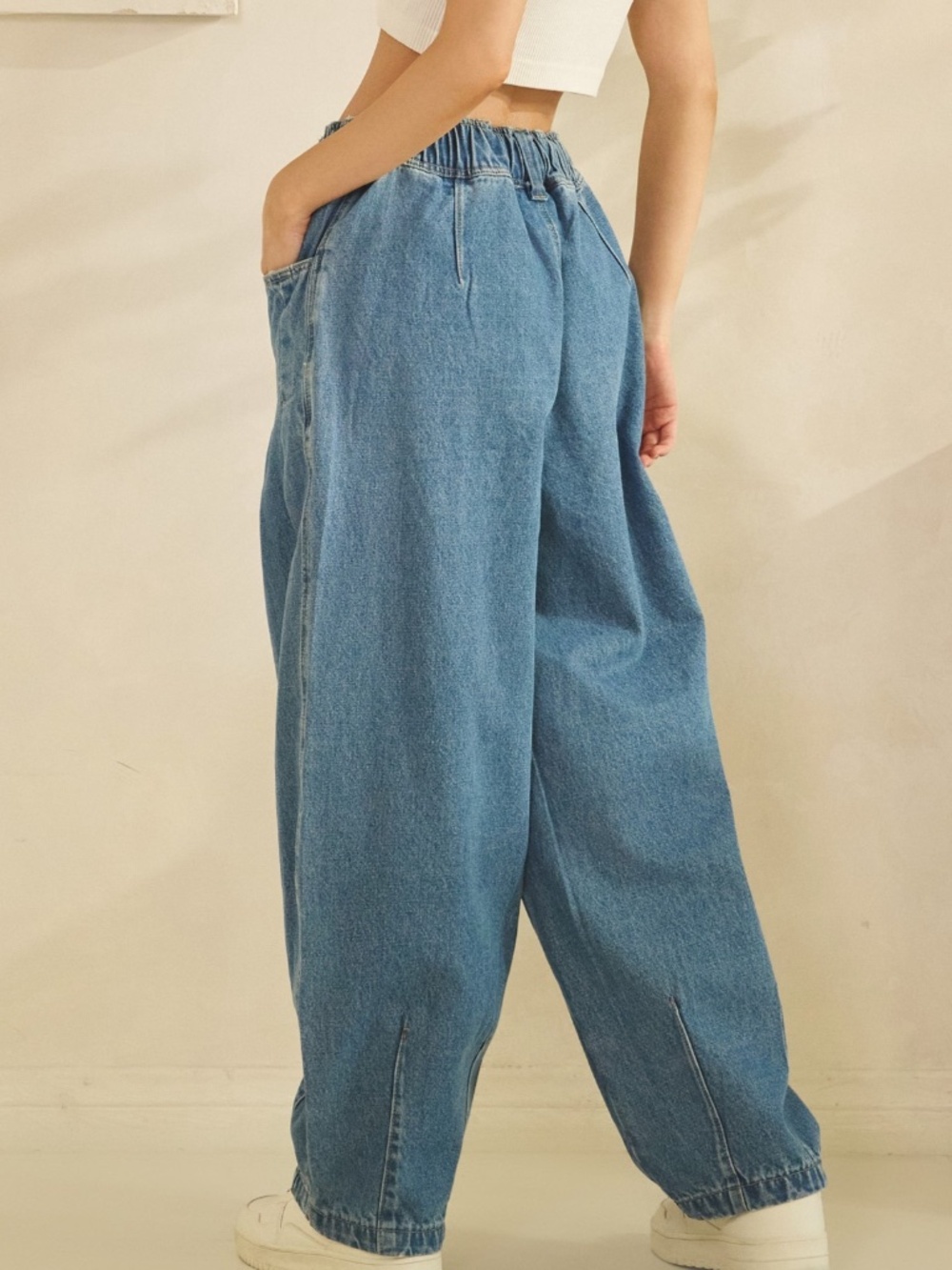 Sage + Fig Medium Wash Stretchy Waist Wide leg Denim Jean Joggers - Picture 5 of 6